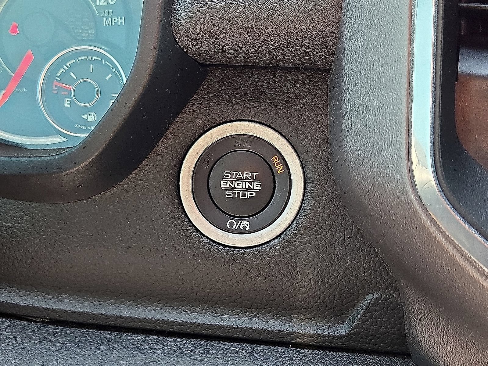 Used 2023 RAM 1500 Laramie AWD/4WD image 31