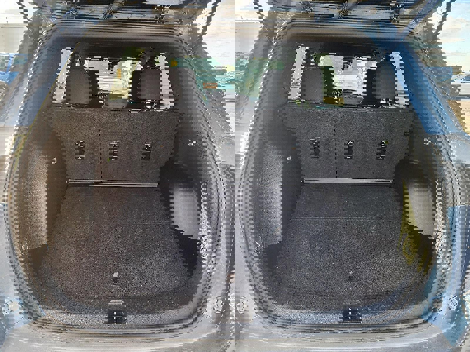 Used 2025 Chevrolet Equinox LT image 16