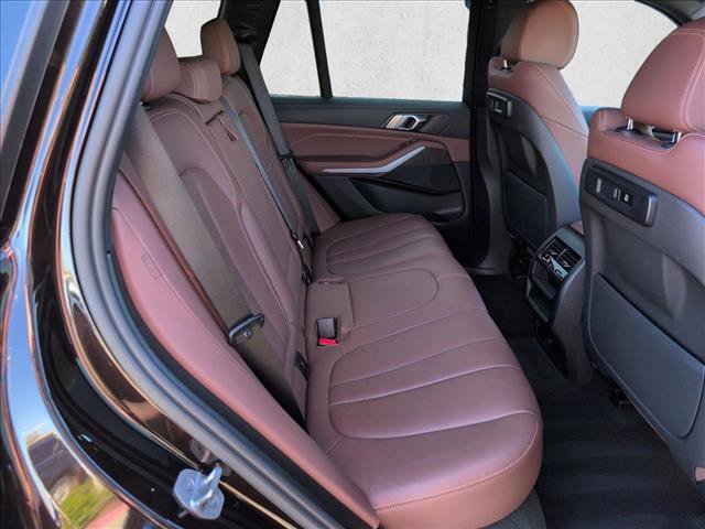Used 2022 BMW X5 xDrive45e w/ Parking Assistance Package AWD/4WD image 22