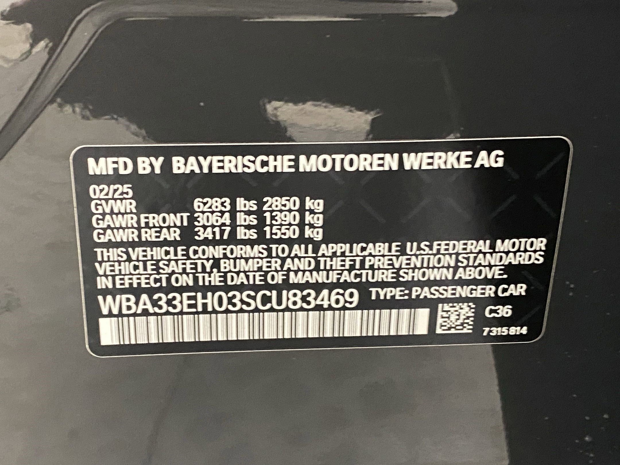 Used 2025 BMW 740i xDrive image 21