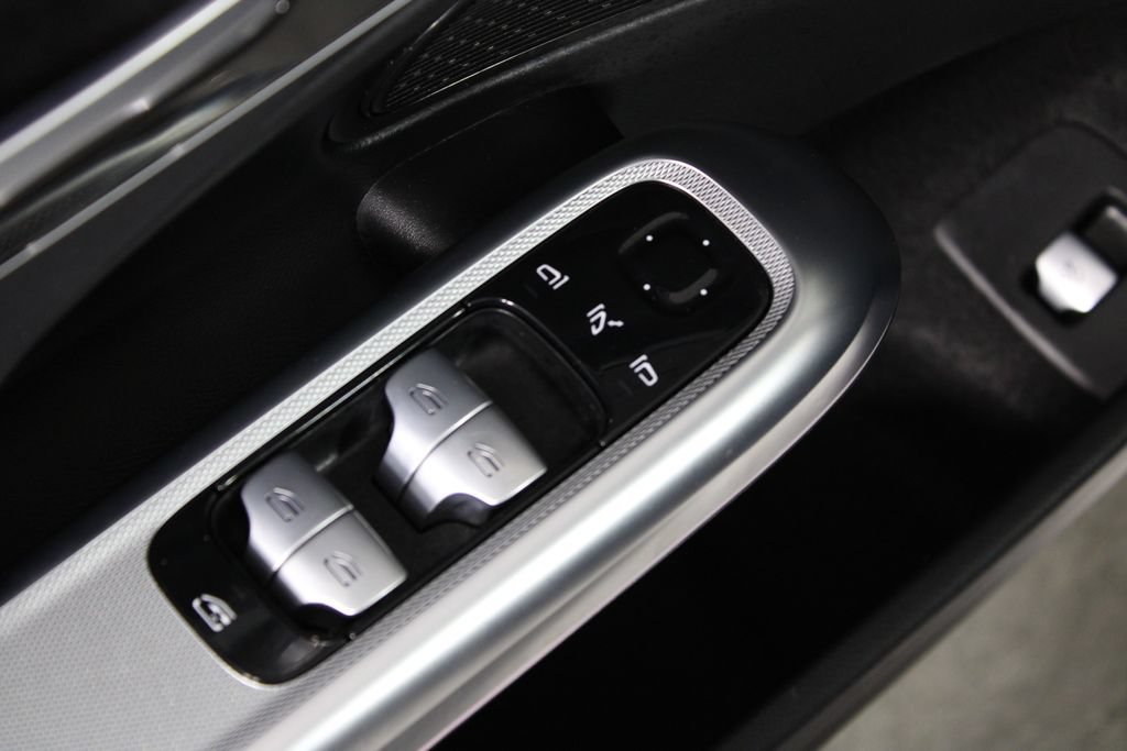 Used 2024 Mercedes-Benz E 350 4MATIC Sedan image 21