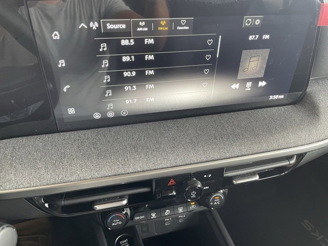 New 2026 Nissan Kicks SV image 10