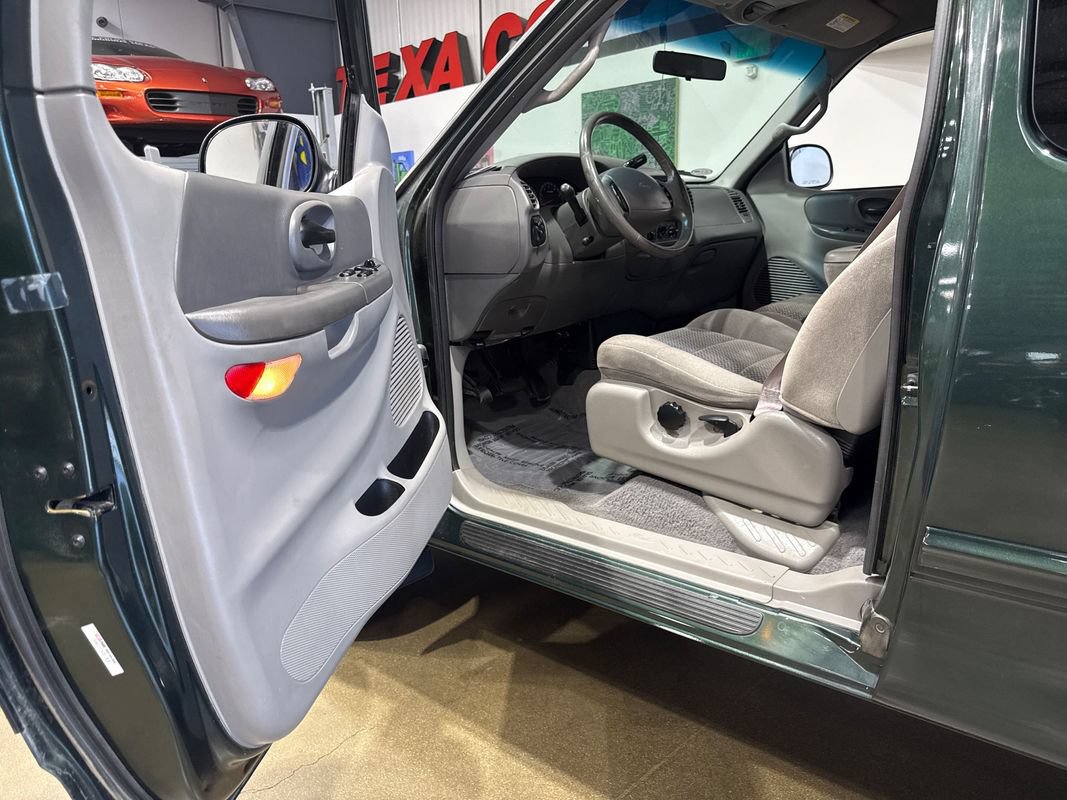 Used 2001 Ford F150 XL AWD/4WD image 94