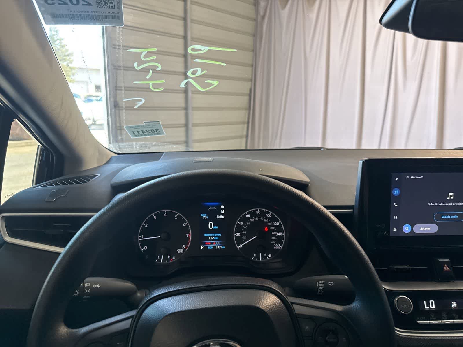Used 2025 Toyota Corolla LE FWD image 24