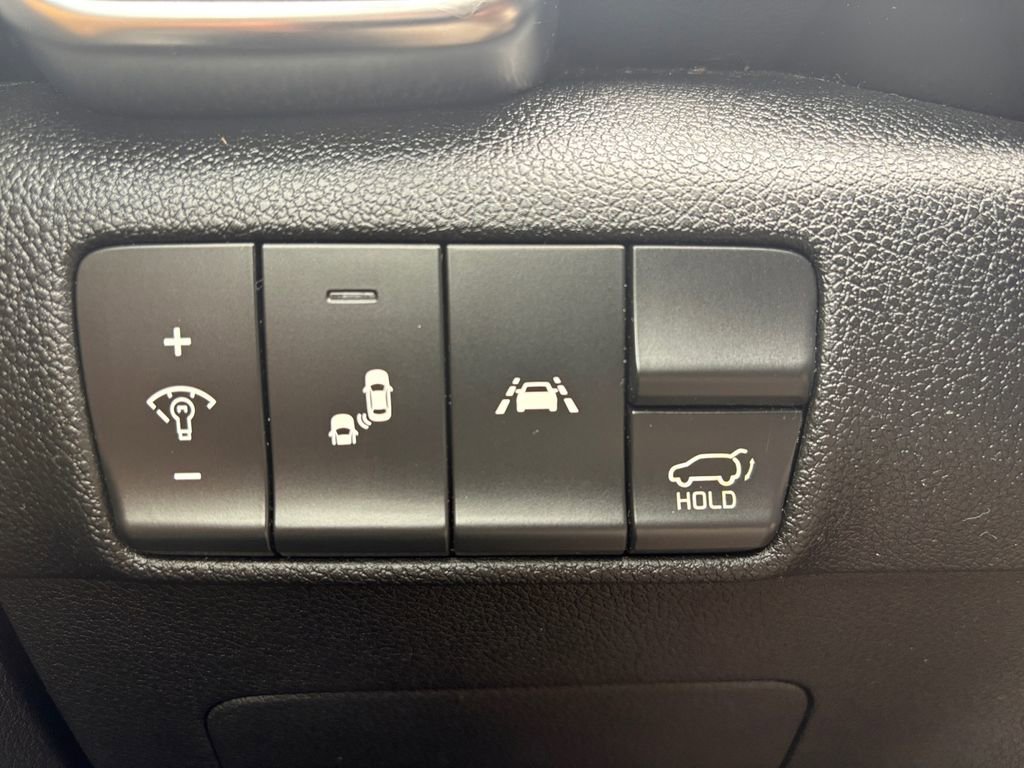 Used 2020 Kia Sportage SX image 3