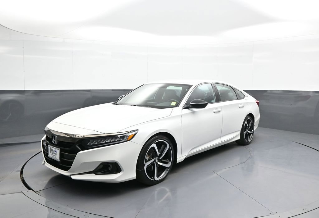 Used 2022 Honda Accord Sport image 1