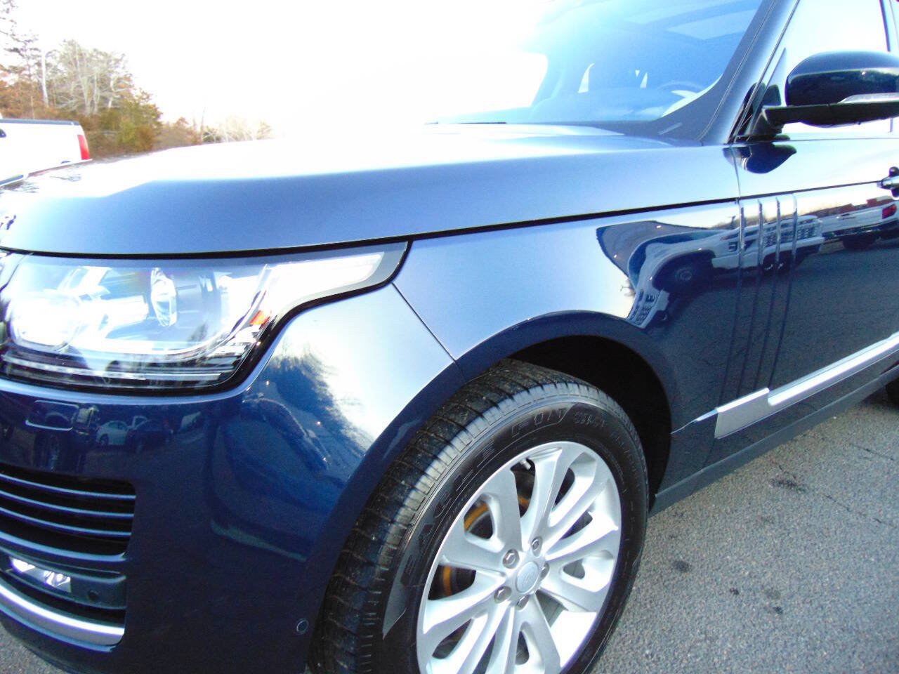 Used 2017 Land Rover Range Rover HSE AWD/4WD image 28