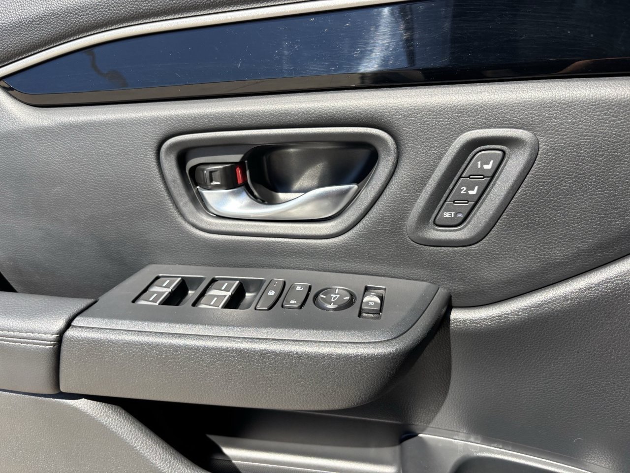 Used 2025 Honda Pilot EX-L image 19