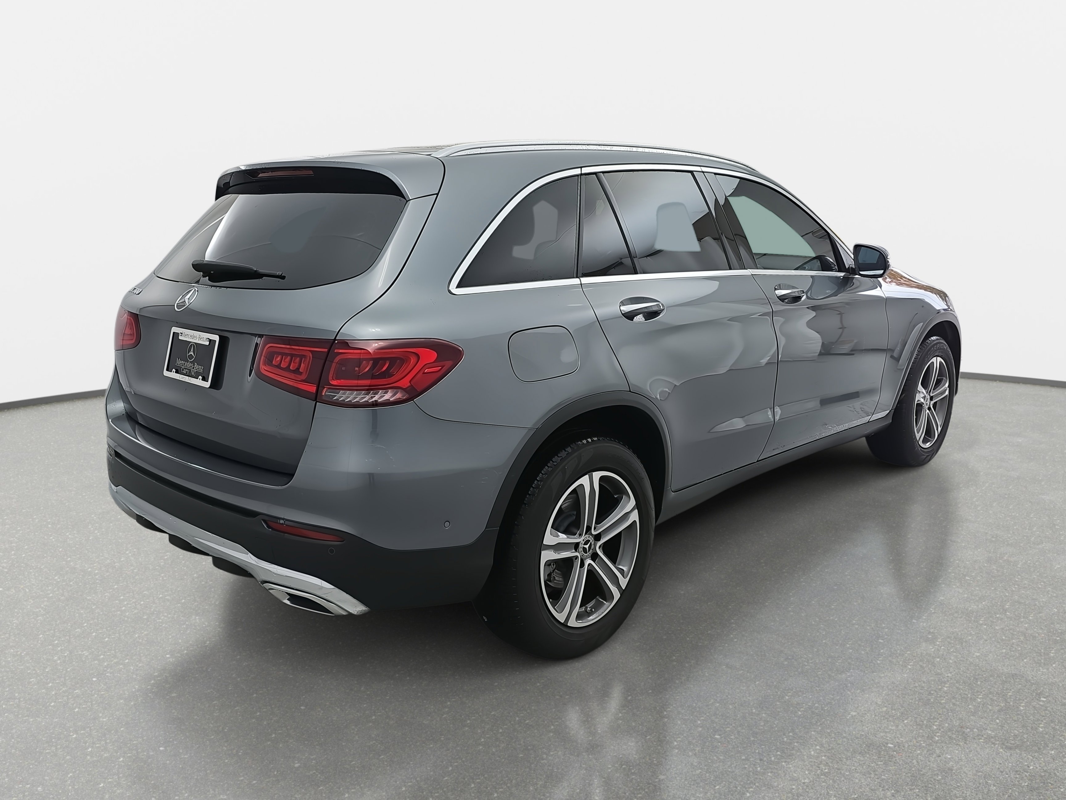 Certified 2021 Mercedes-Benz GLC 300 w/ Premium Package image 5