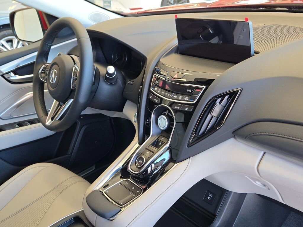 New 2025 Acura RDX w/ Technology Package image 8