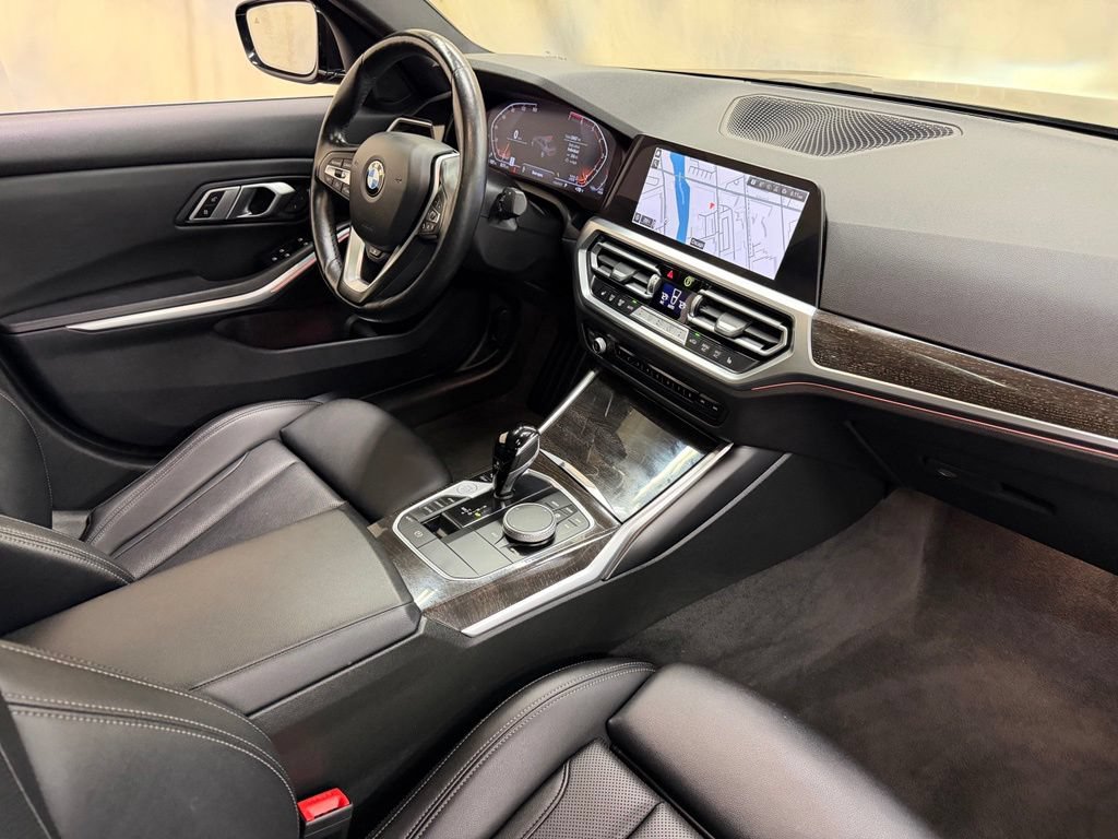 Used 2022 BMW 330i xDrive Sedan w/ Driving Assistance Package AWD/4WD image 27