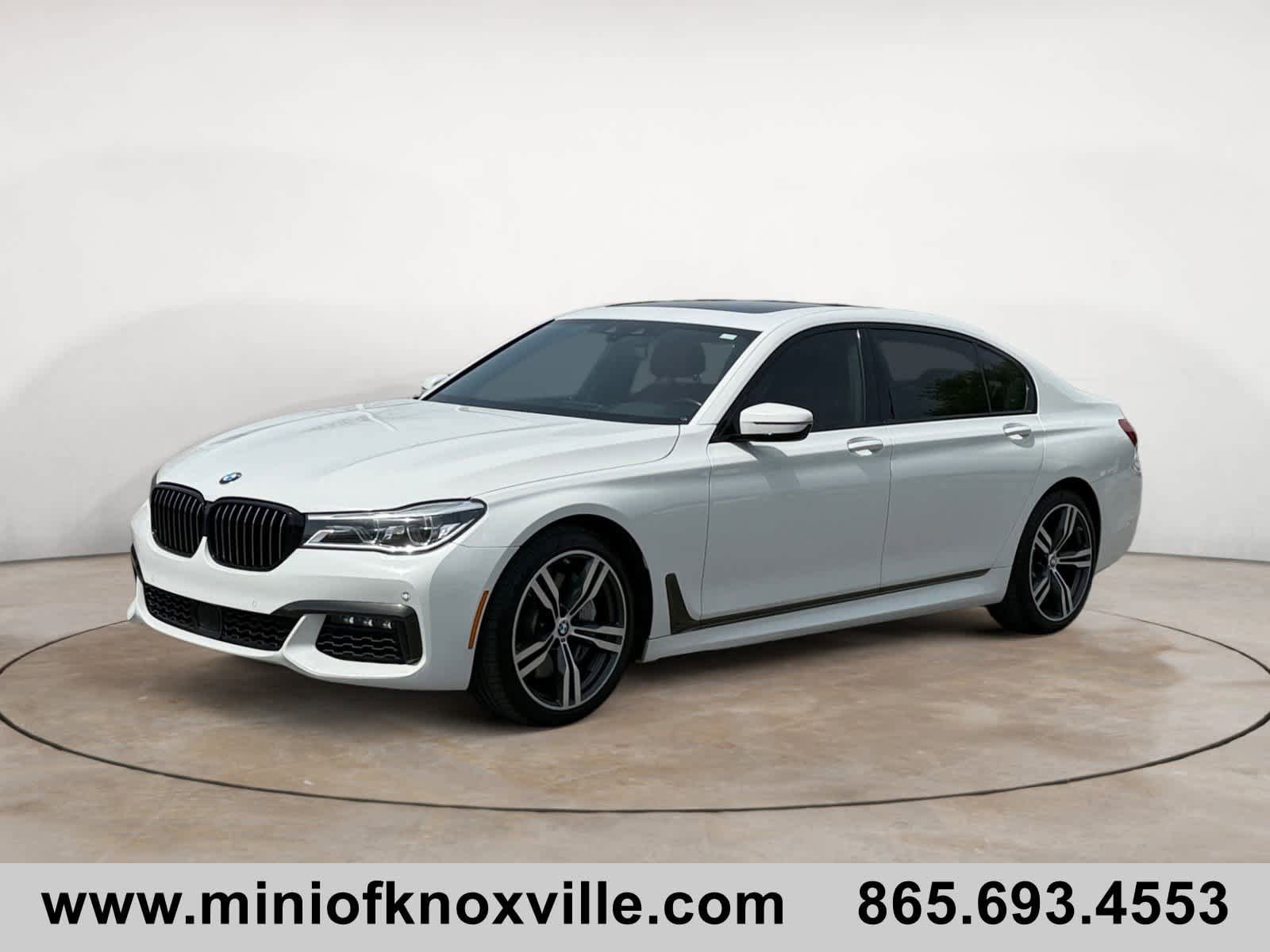 Used 2019 BMW 750i w/ Executive Package image 7