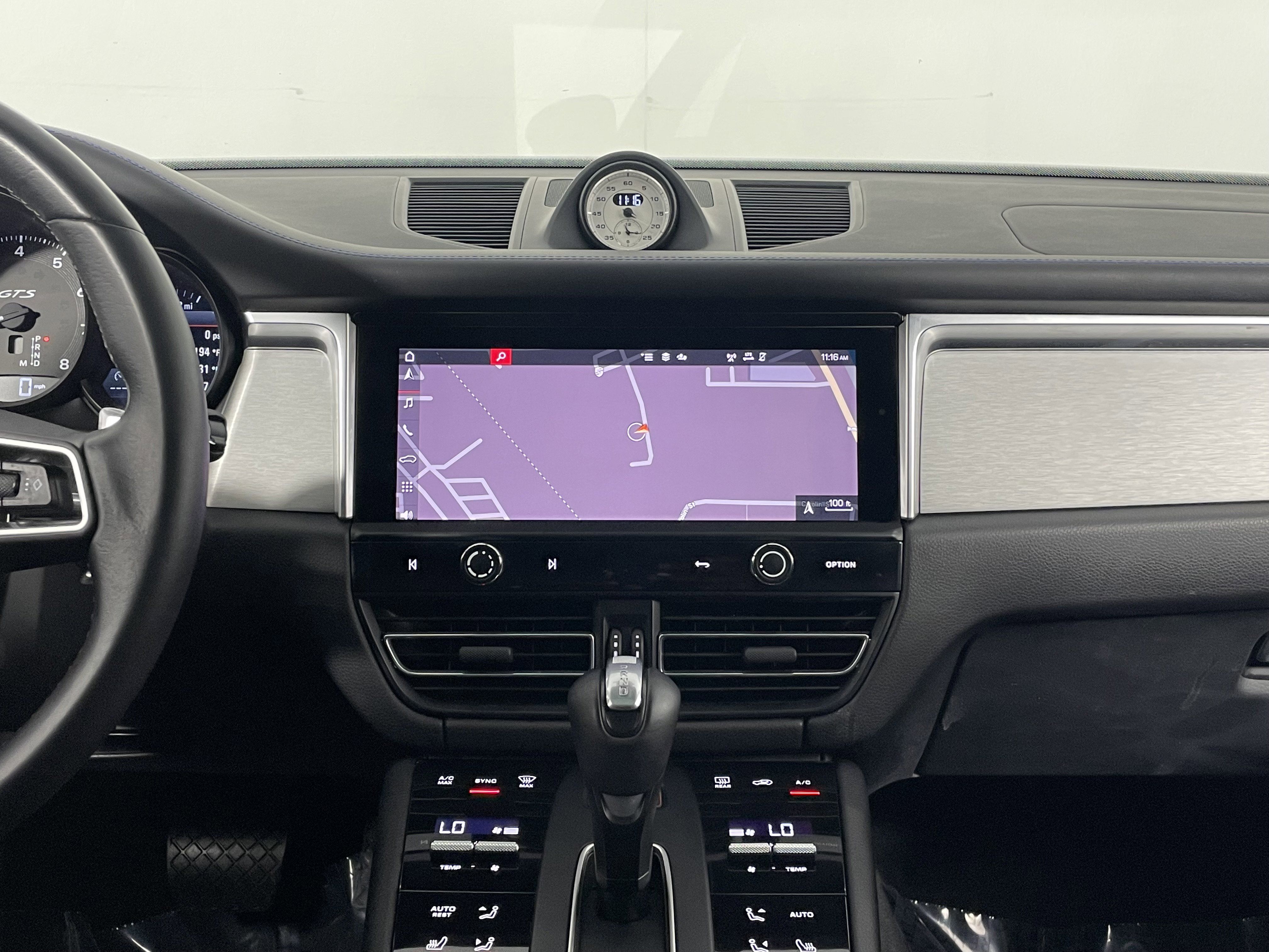 Certified 2023 Porsche Macan GTS image 19