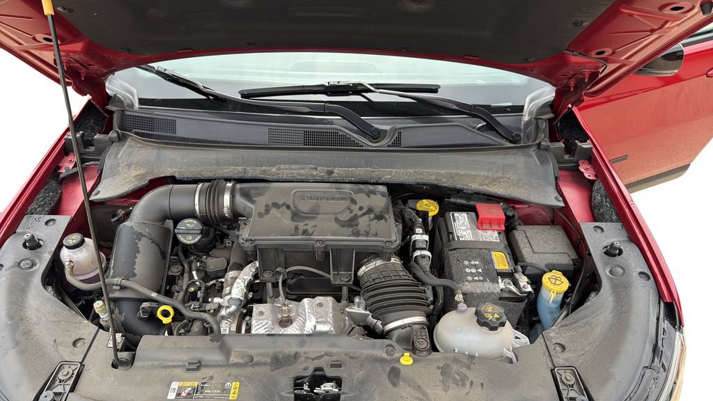 Used 2025 Jeep Compass Trailhawk AWD/4WD image 17