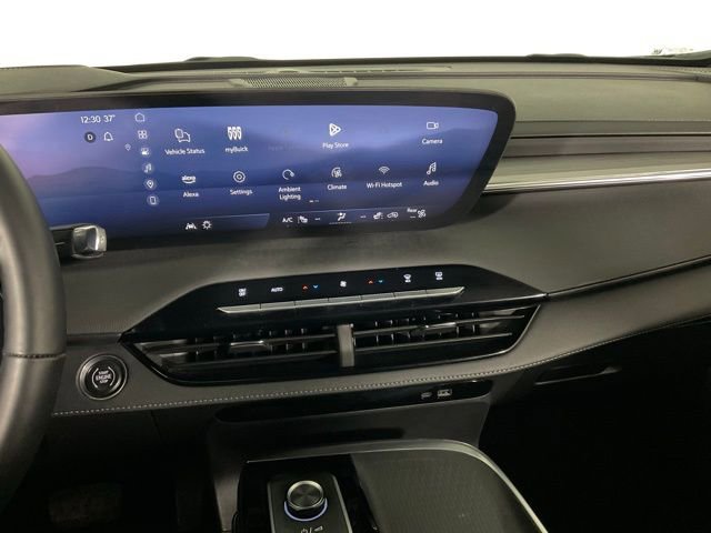 Used 2025 Buick Enclave Preferred image 15