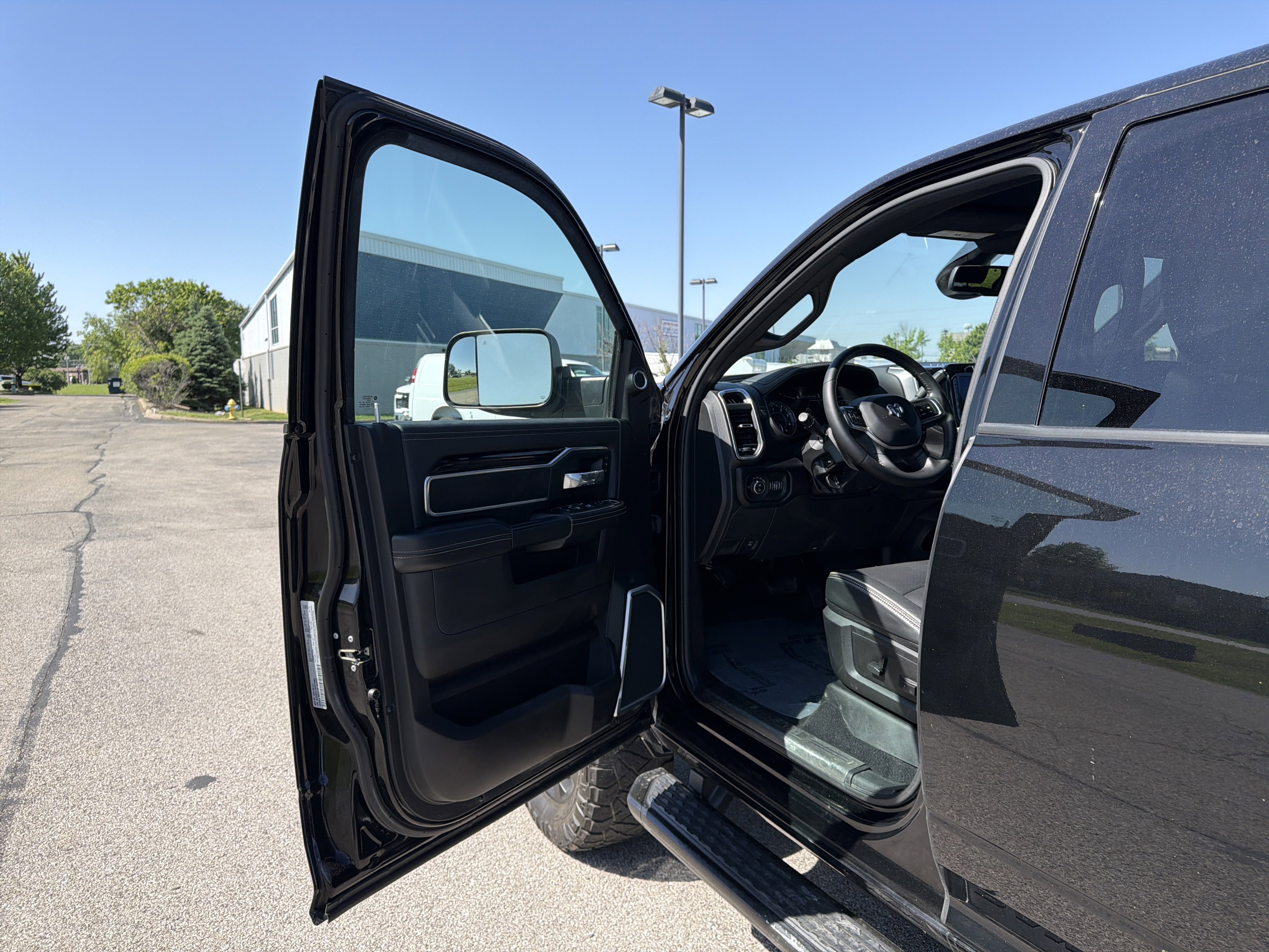 Used 2021 RAM 2500 Laramie AWD/4WD image 10