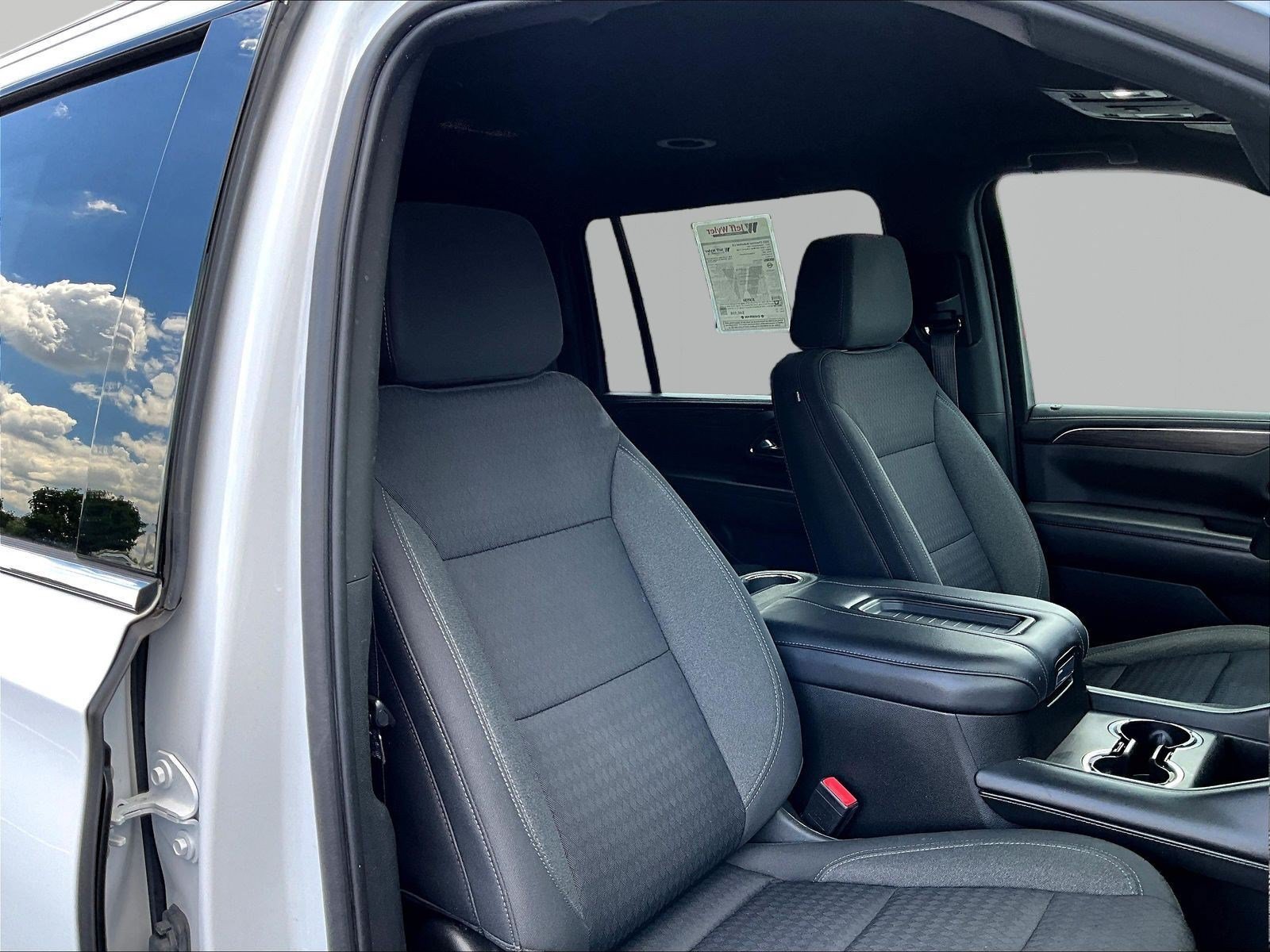 Used 2023 Chevrolet Suburban LS AWD/4WD image 30