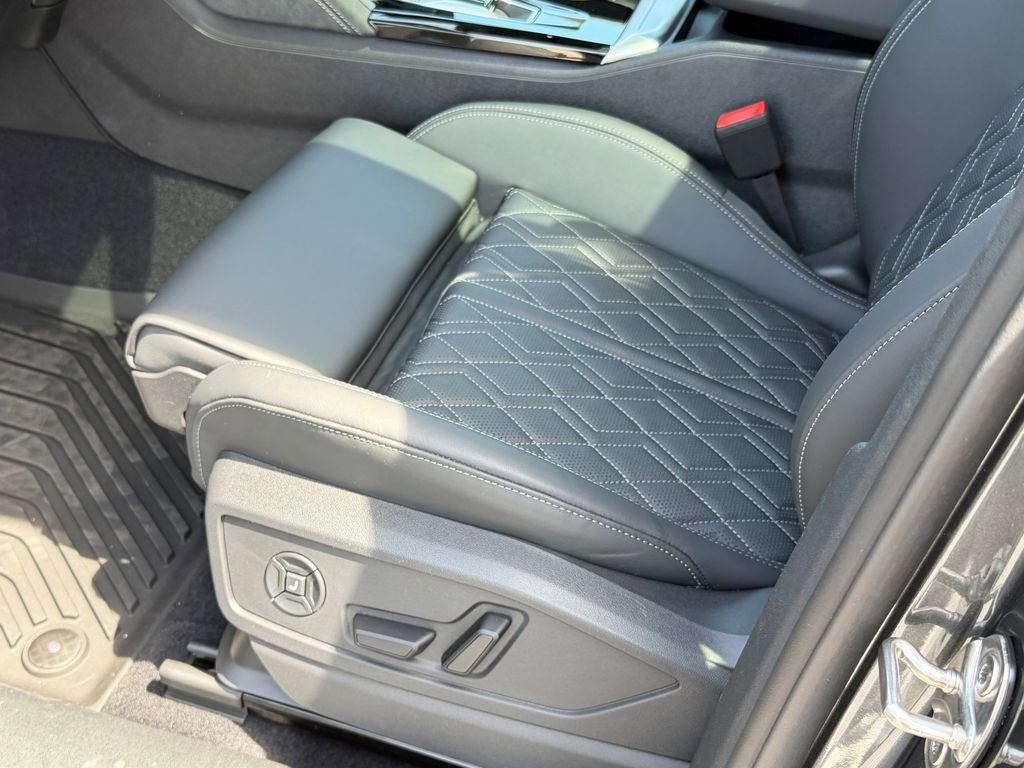 New 2026 Audi SQ5 Premium Plus image 19