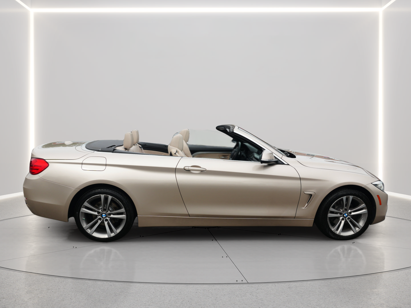 Used 2017 BMW 430i xDrive Convertible AWD/4WD image 11