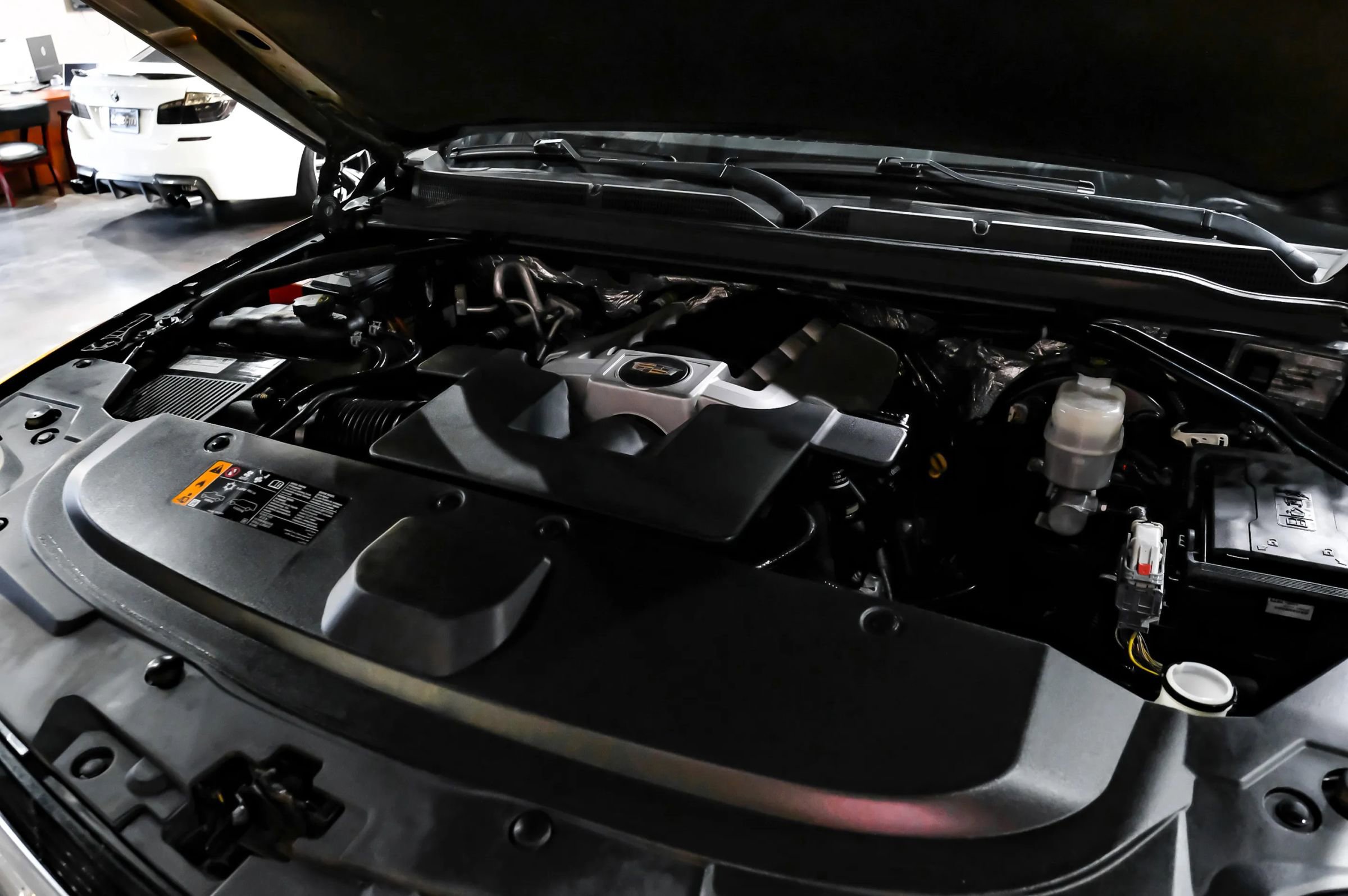 Used 2017 Cadillac Escalade ESV Luxury RWD image 59