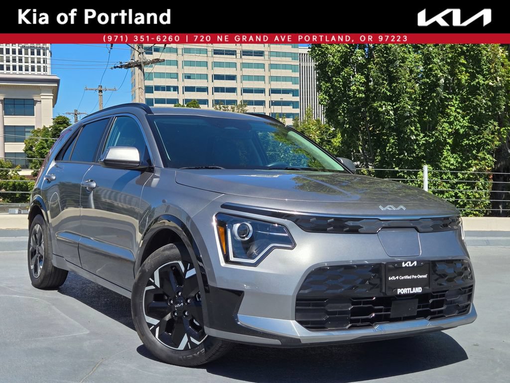 Used 2024 Kia Niro Wind w/ Wind Preserve Package FWD image 2