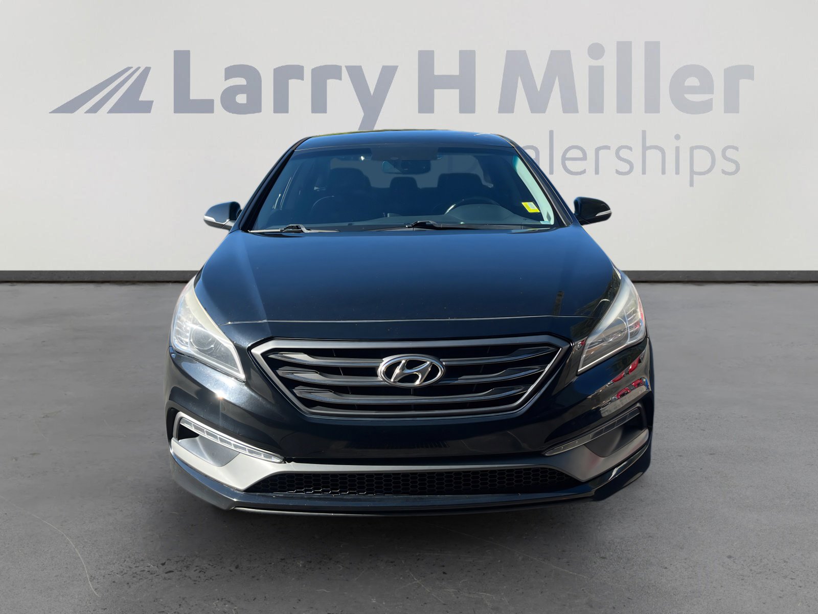Used 2015 Hyundai Sonata Sport w/ Option Group 03 FWD image 8
