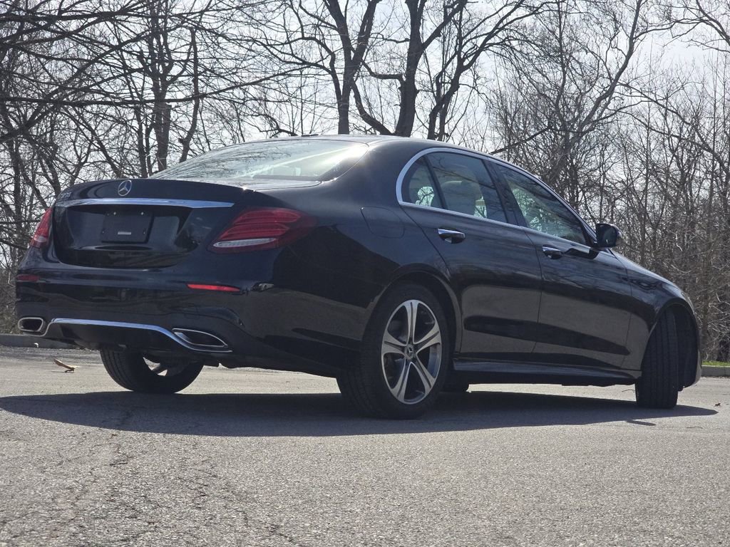 Used 2020 Mercedes-Benz E 350 Sedan w/ Premium Package image 17