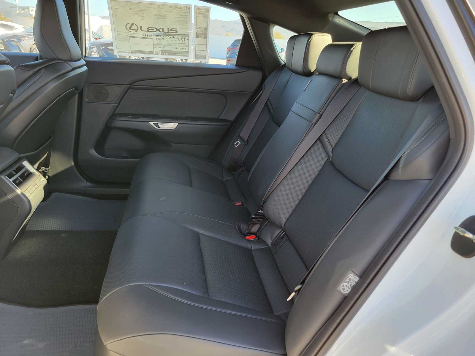 Used 2026 Lexus ES 350e w/ Convenience Package FWD image 16