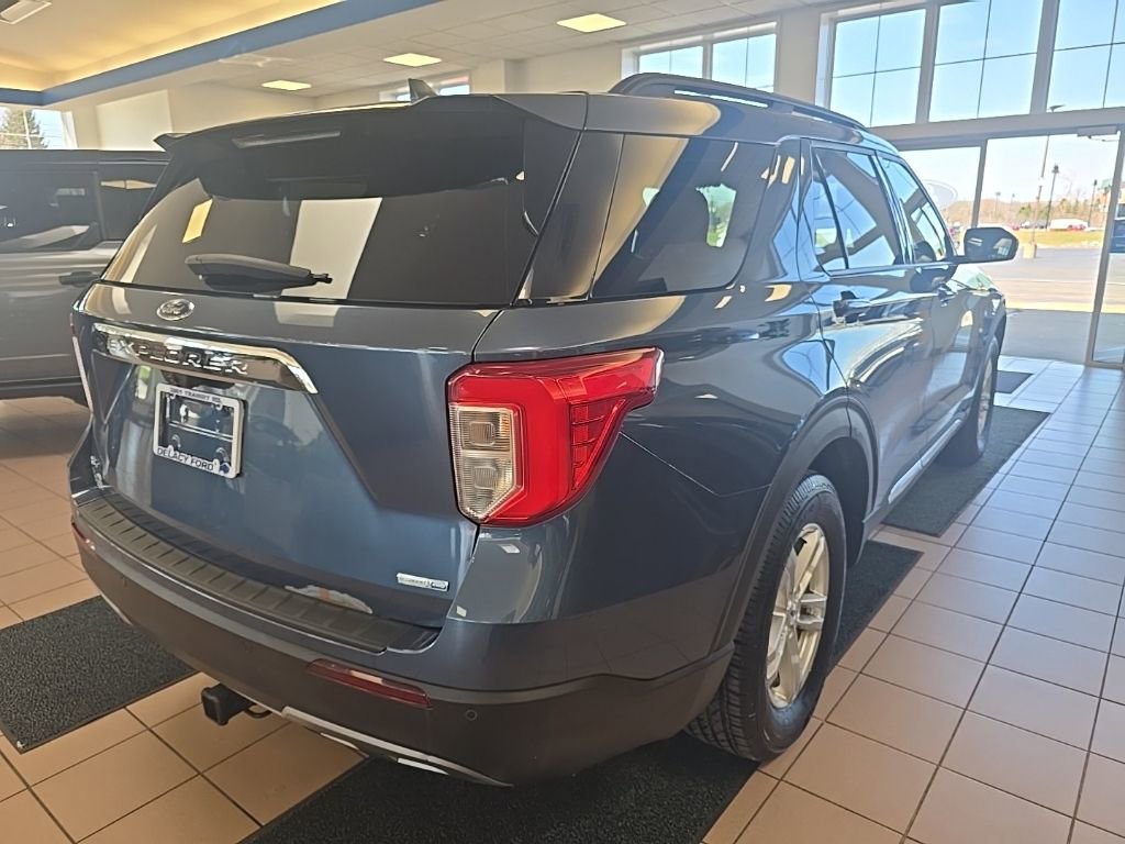 Used 2020 Ford Explorer XLT w/ Equipment Group 202A image 6