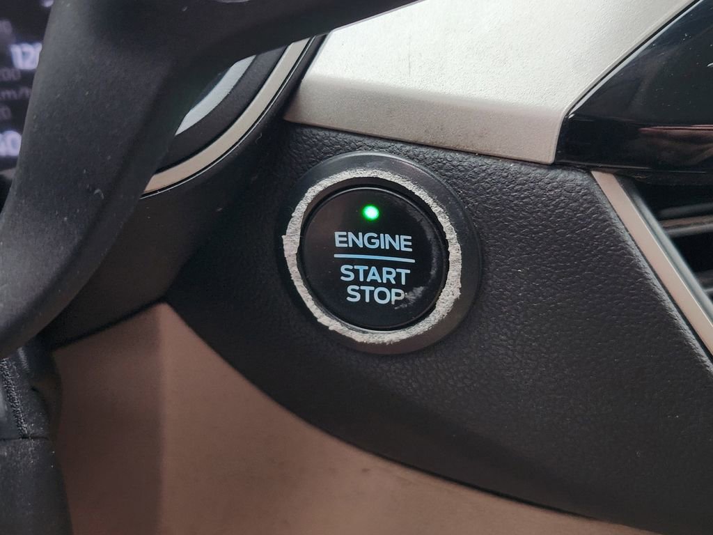 Used 2021 Ford Escape SE w/ Convenience Package image 21