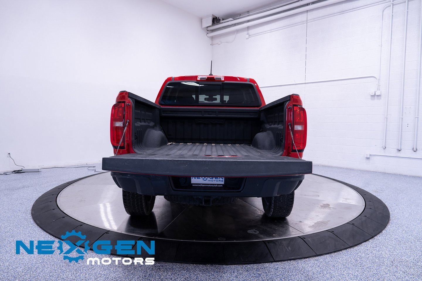 Used 2018 Chevrolet Colorado ZR2 image 31