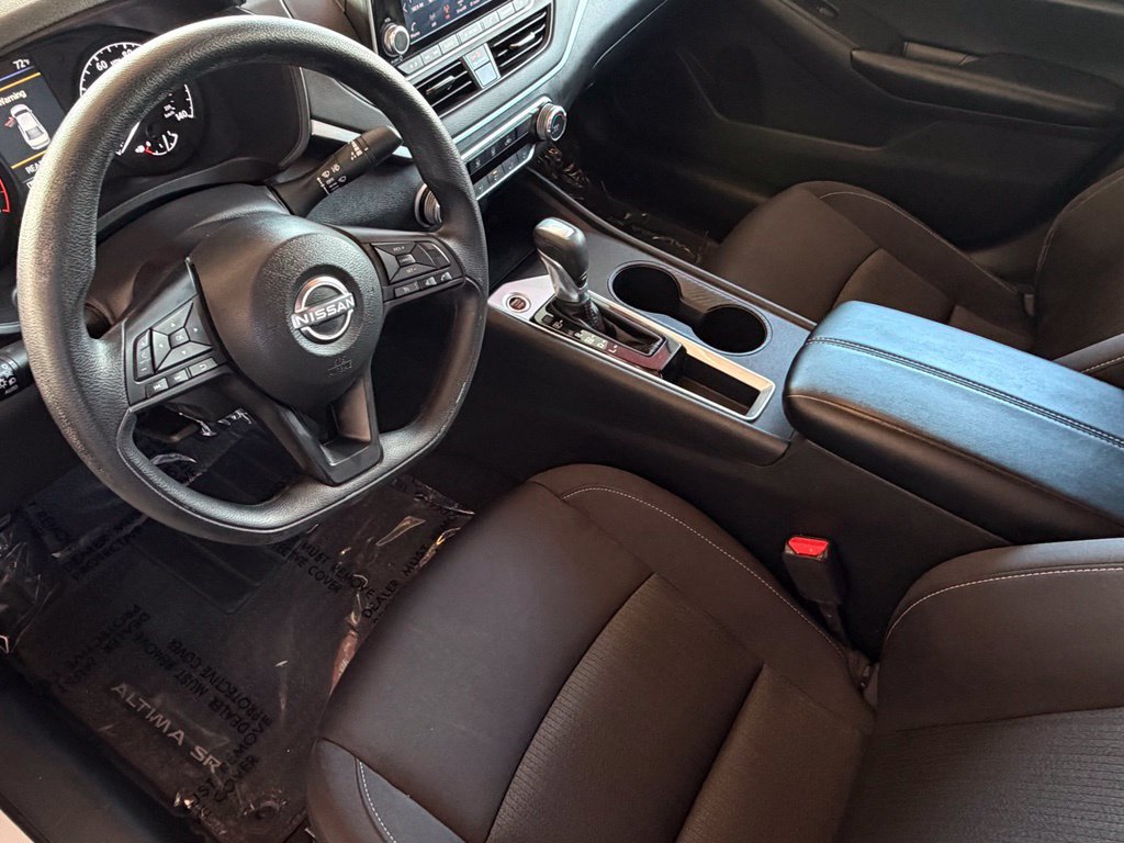 Certified 2025 Nissan Altima 2.5 S FWD image 15