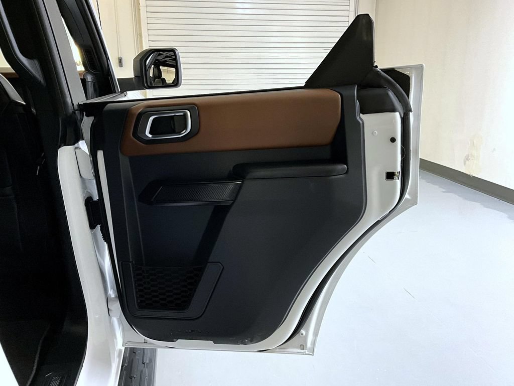 Used 2024 Ford Bronco Outer Banks AWD/4WD image 17