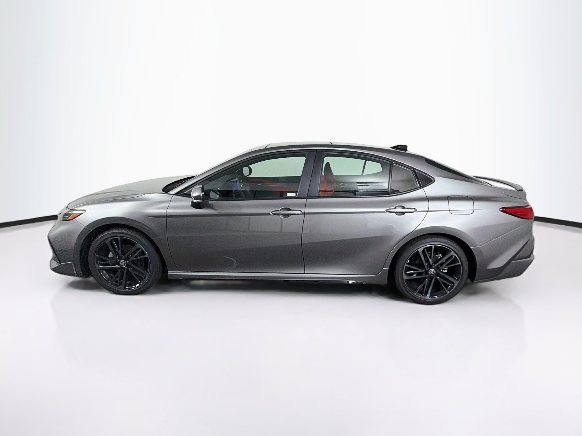 Used 2026 Toyota Camry XSE w/ Premium Package FWD image 4