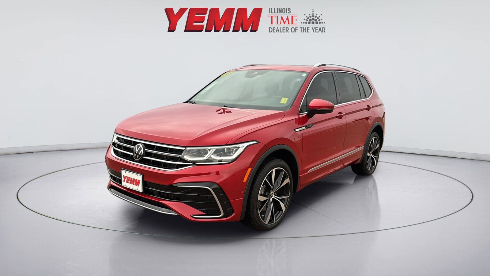 Used 2024 Volkswagen Tiguan SEL R-Line image 5