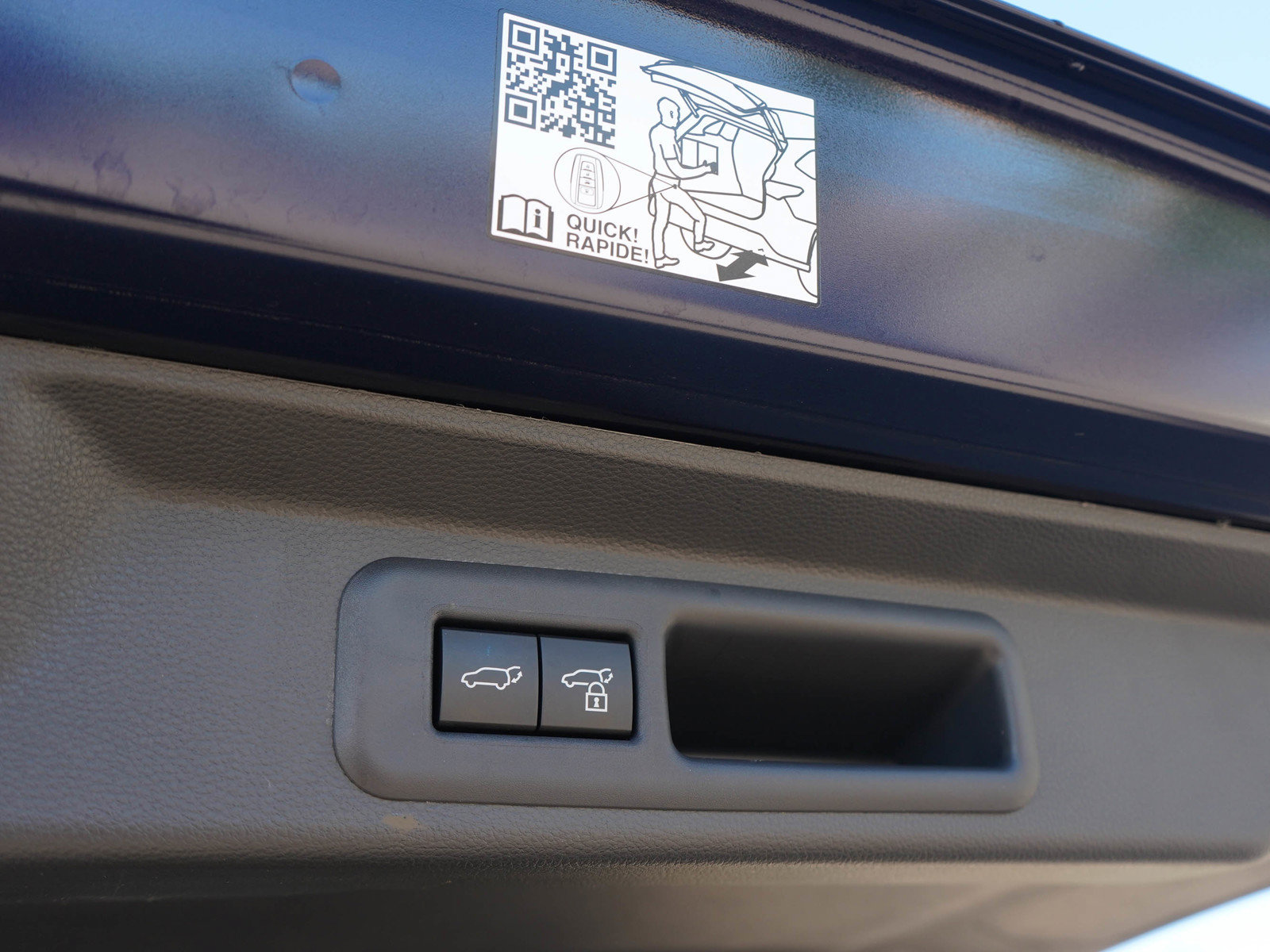 Used 2026 Toyota Sequoia Platinum AWD/4WD image 15