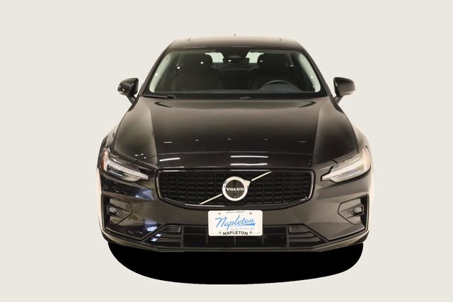 Used 2024 Volvo S60 B5 Plus image 3