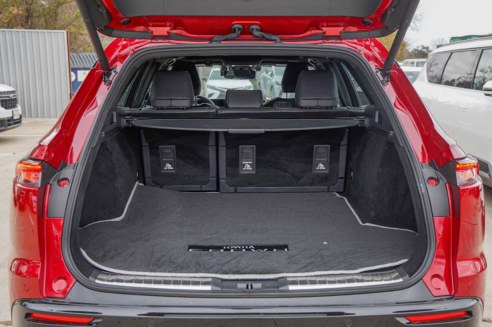 Used 2025 Toyota Crown Signia image 31