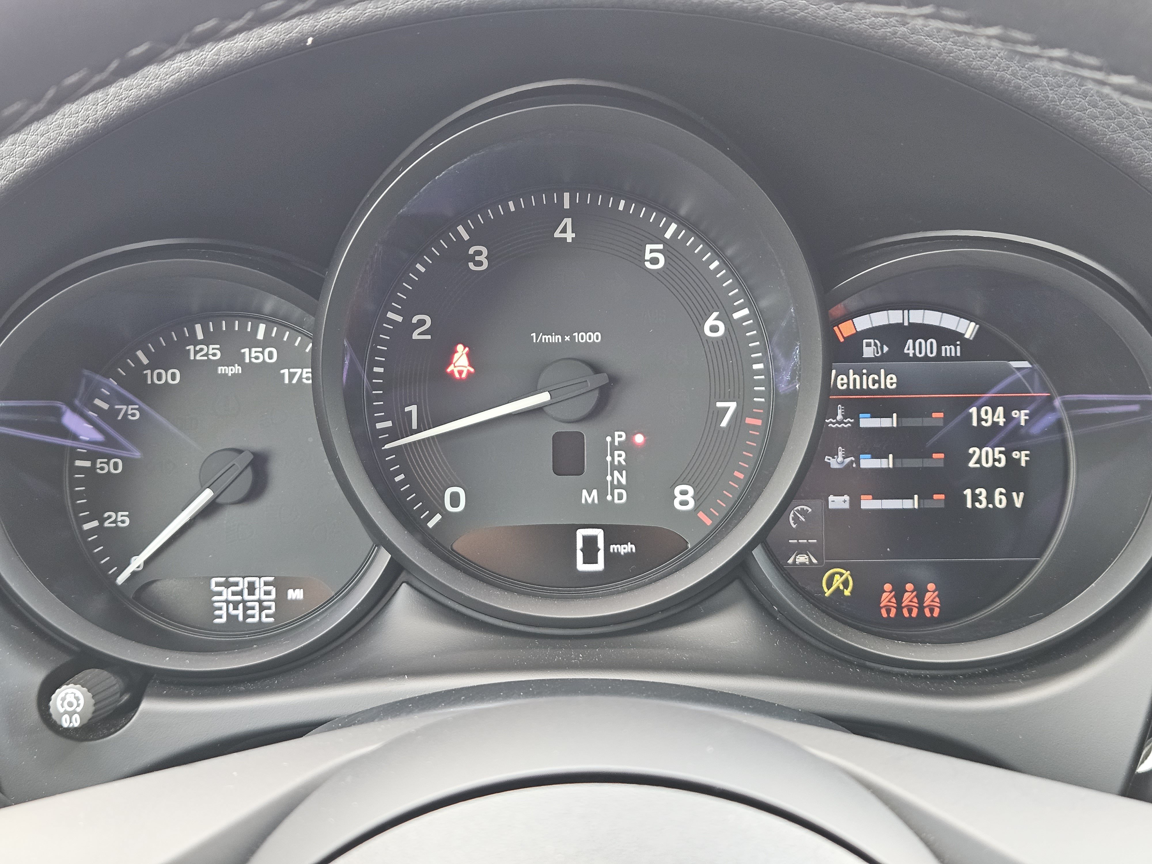 Certified 2026 Porsche Macan AWD/4WD image 16