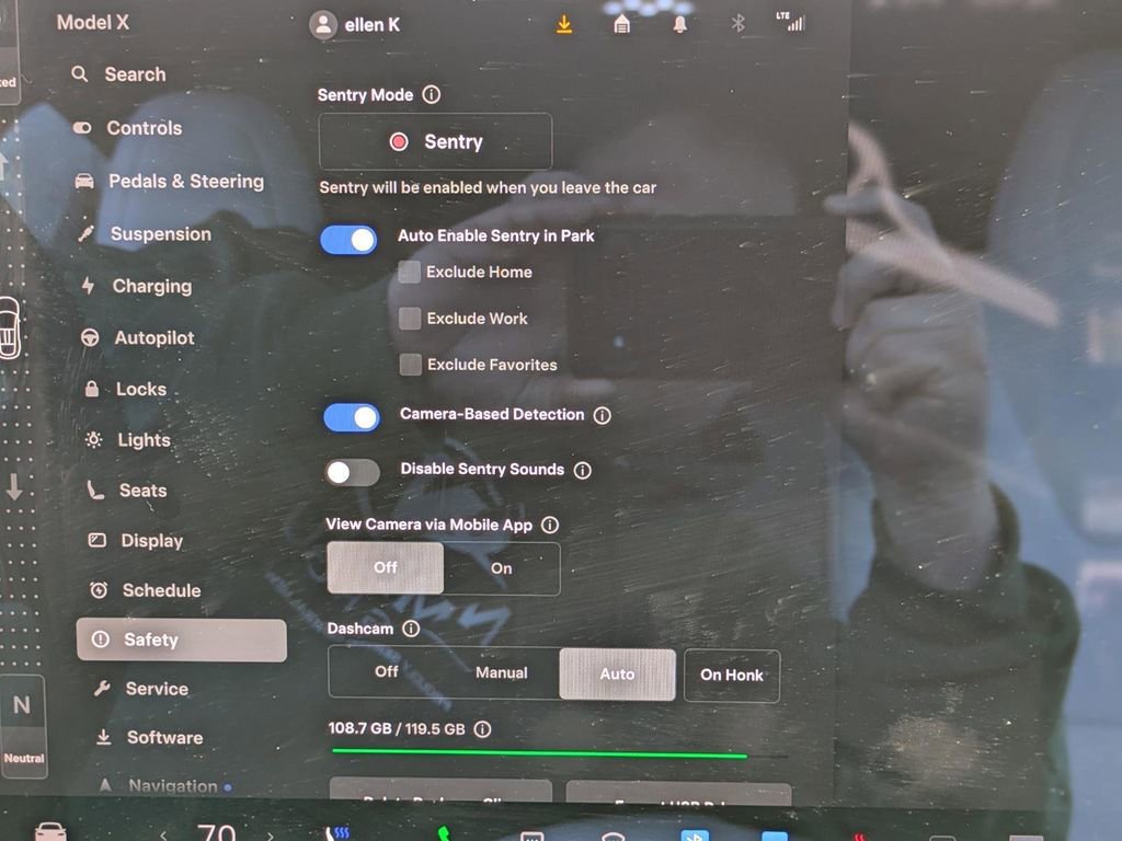 Used 2023 Tesla Model X image 8