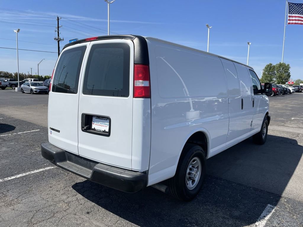 Used 2022 Chevrolet Express 2500 Extended w/ Driver Convenience Package RWD image 12