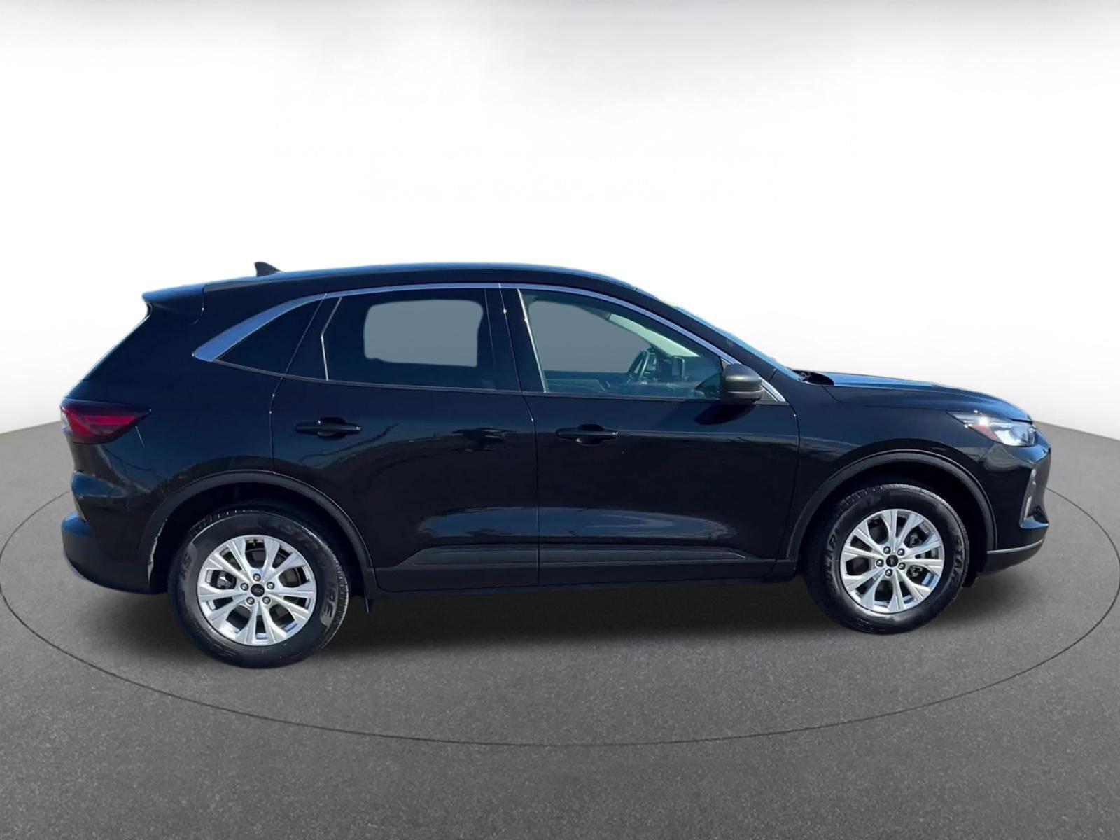 Used 2023 Ford Escape Active image 16