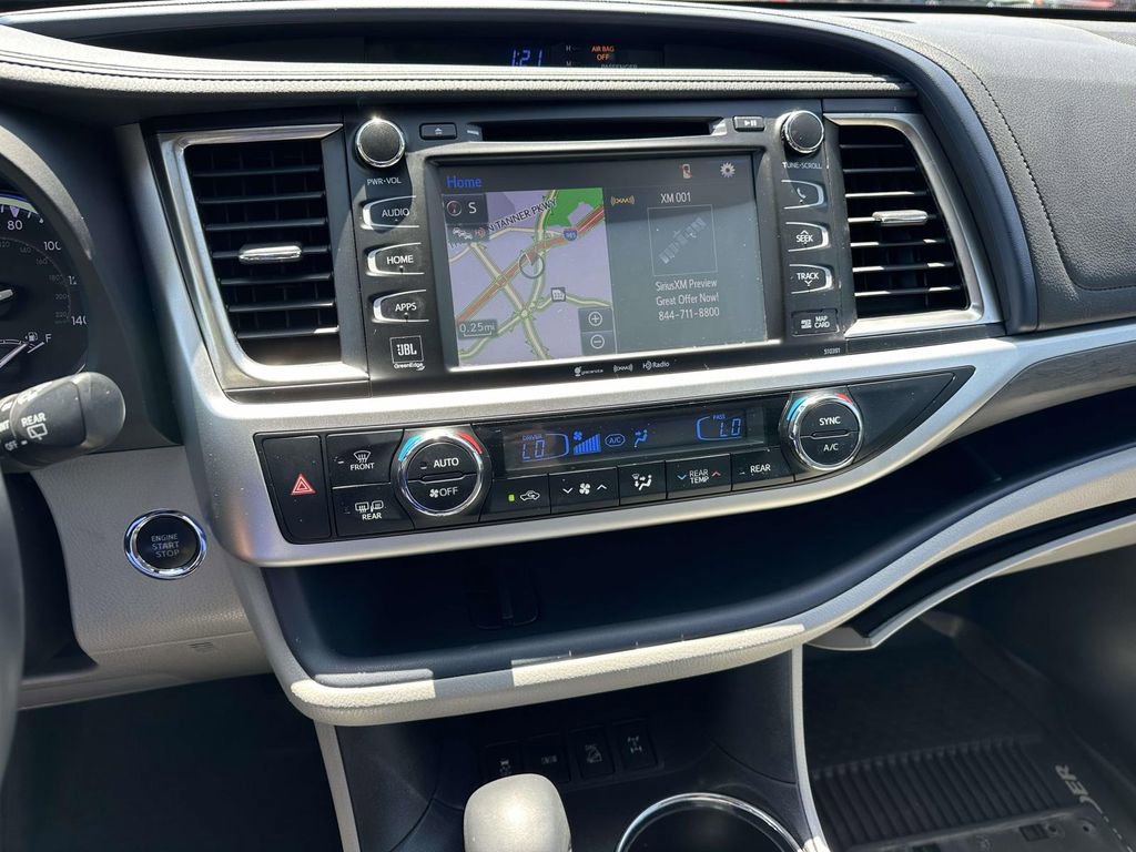 Used 2019 Toyota Highlander Limited AWD/4WD image 17