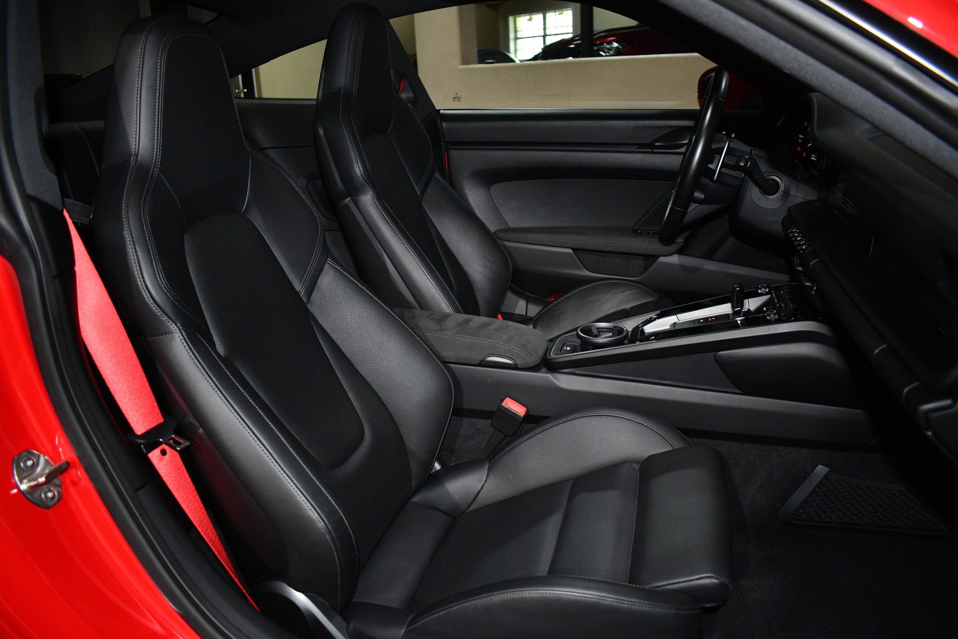 Used 2022 Porsche 911 Carrera GTS RWD image 8