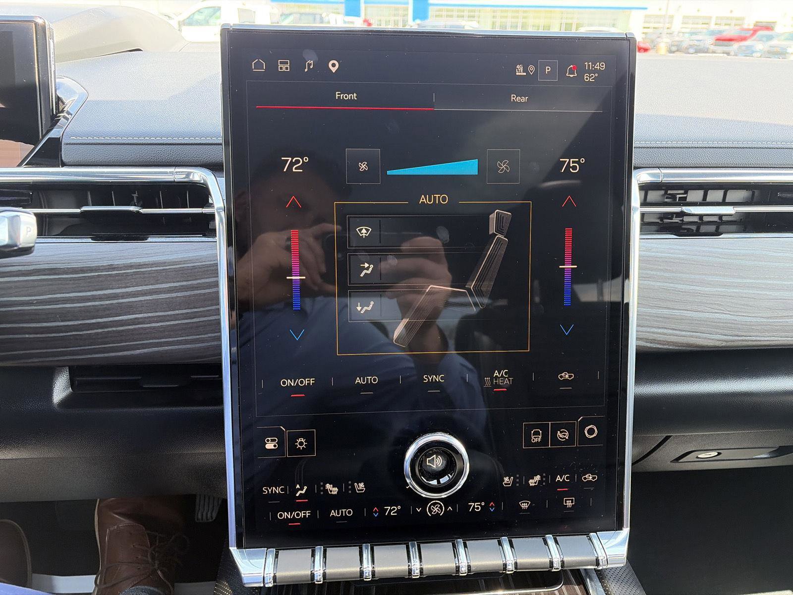 Used 2025 GMC Sierra EV Denali AWD/4WD image 29