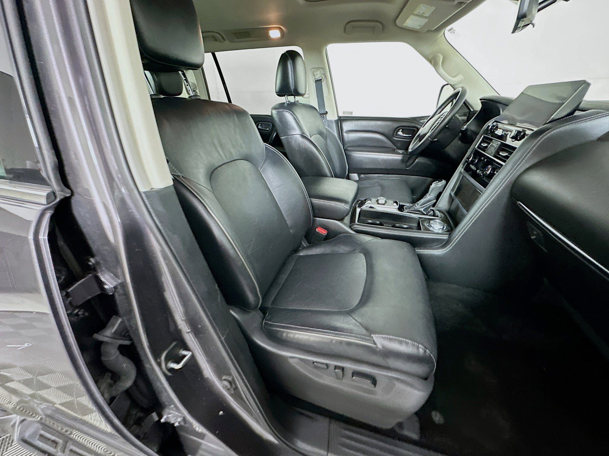 Used 2024 INFINITI QX80 Luxe image 34