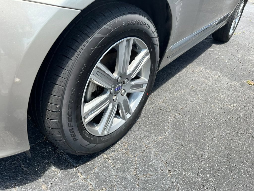 Used 2016 Volvo XC60 T5 Premier w/ Inscription Package FWD image 10