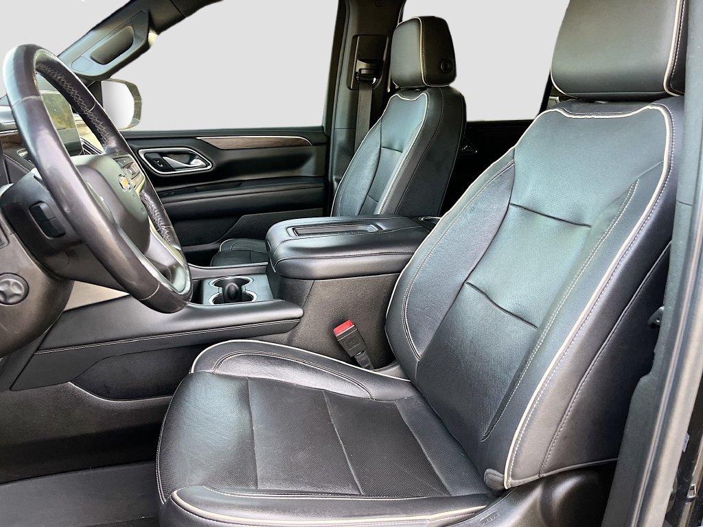 Used 2021 Chevrolet Suburban Premier w/ Premium Package AWD/4WD image 22