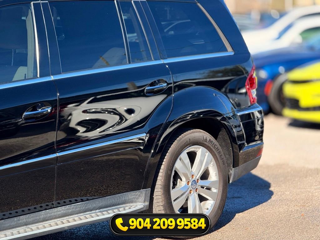 Used 2011 Mercedes-Benz GL 450 4MATIC image 2