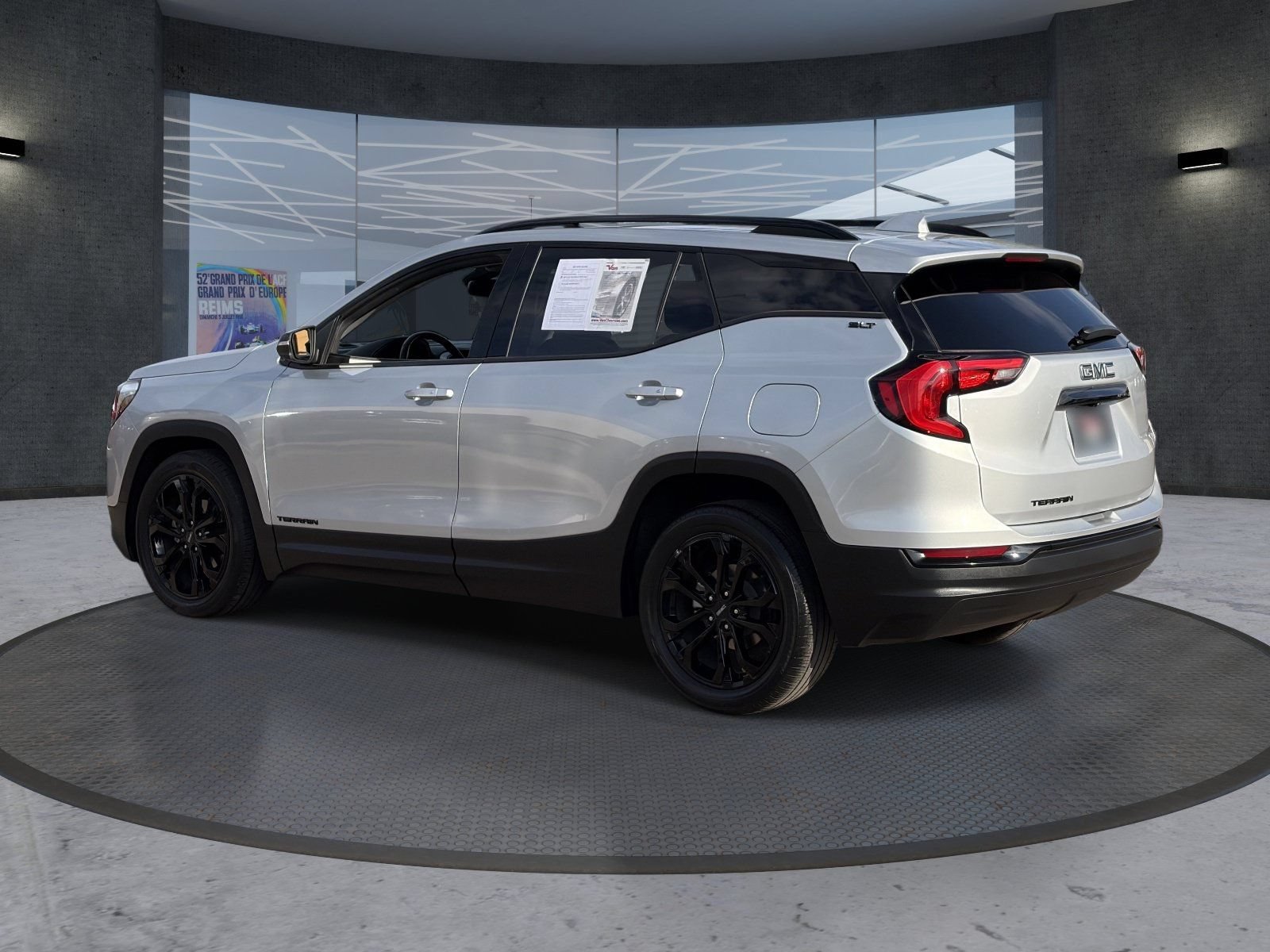 Certified 2021 GMC Terrain SLT w/ Infotainment Package II FWD image 4